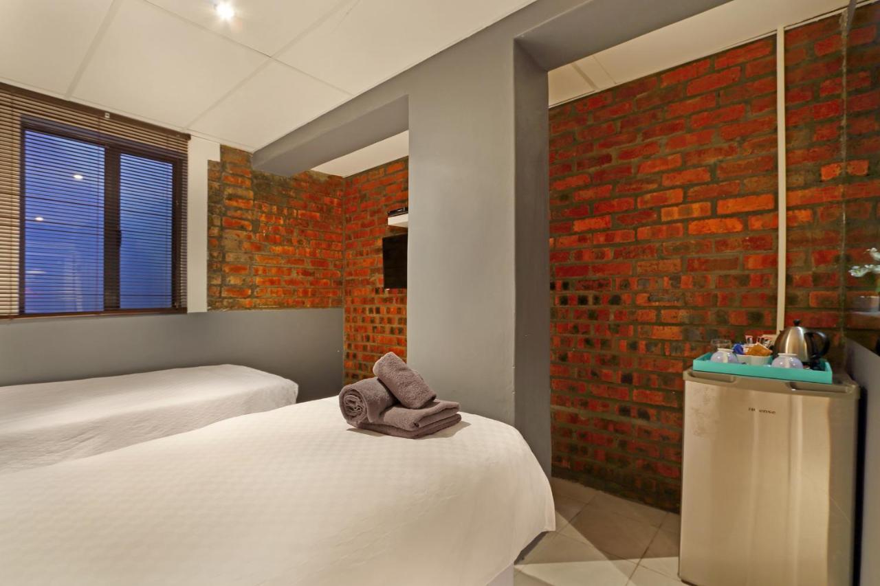 קייפטאון Happy Rhino Hotel מראה חיצוני תמונה