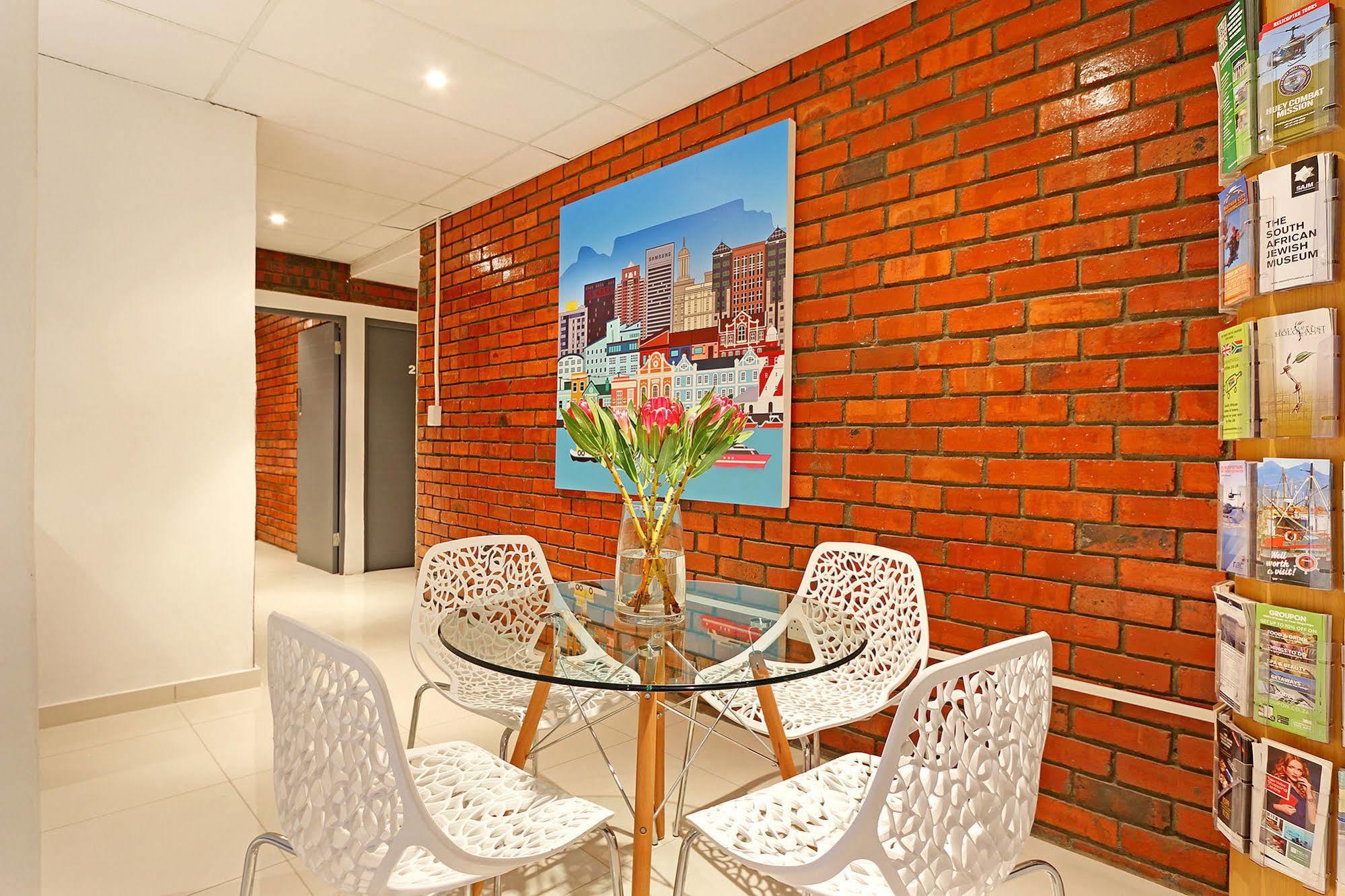 קייפטאון Happy Rhino Hotel מראה חיצוני תמונה